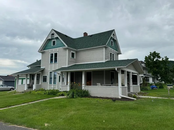 625 Main St, Dakota, MN 55925
