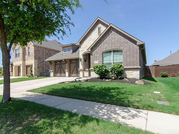 2nd image of 6825 Wren Ln