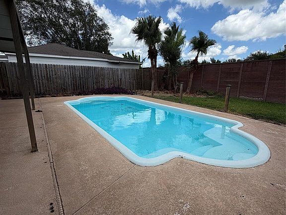 4th image of 10102 Sagecourt Dr