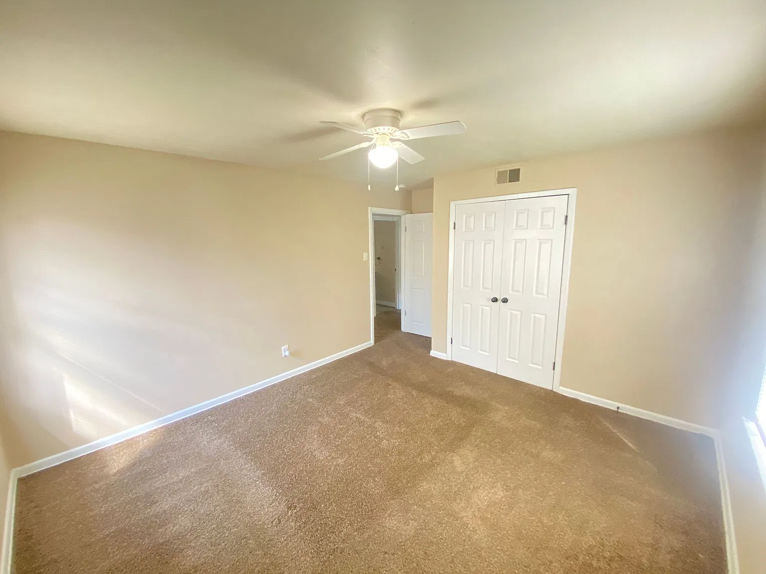 2168 Leyton Ave — Photo 3