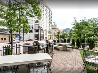 401 W Michigan St APT 102, Milwaukee, WI 53203