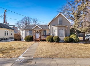 401 N Ridge St, Cambridge, IL 61238