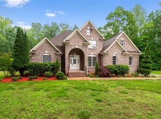 500 S Ariel Farm Ct, Greensboro, NC 27455