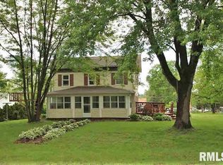1513 1st Ave #A, Rapids City, IL 61278