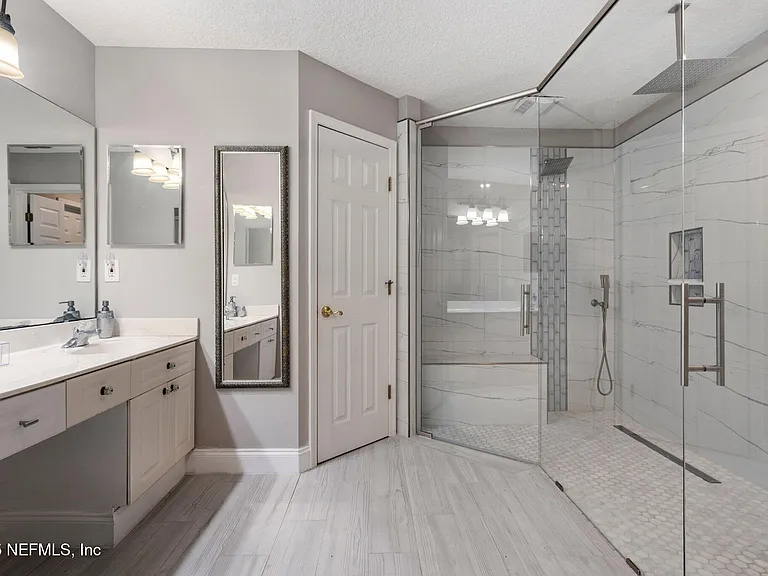 1816 Creekwood Ln — Photo 35