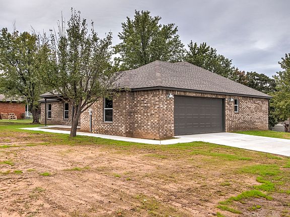 3rd image of 11900 Sunset Ln