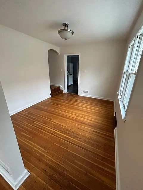 2 bed, 1300 sqft, $1,450 — Photo 2
