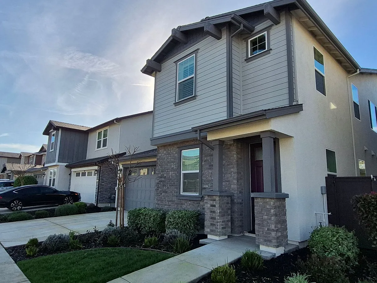 Building Photo - 2890 Lemon Twist Ave