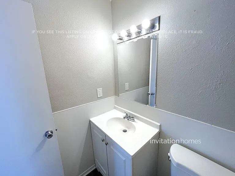 3361 S Winston St — Photo 13