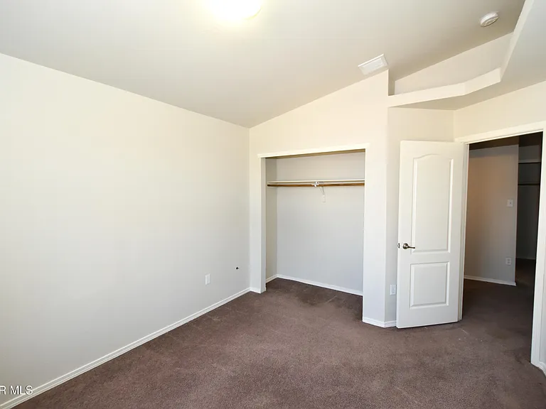 2508 Sparrow Point St — Photo 16