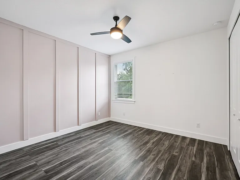328 W Frierson Ave #1 — Photo 46