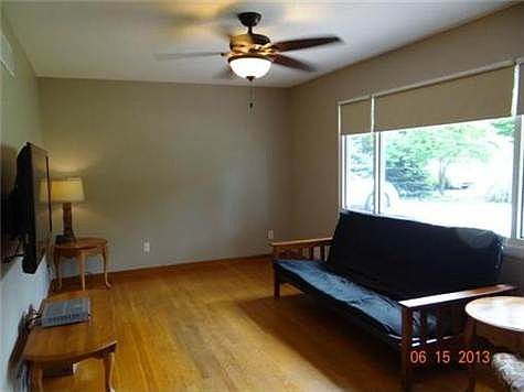 4th image of 17000 E 26th Ter S