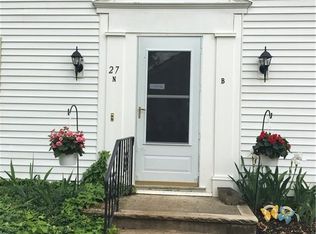 27 Bradford Ln, Monroe Township, NJ 08831