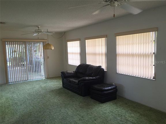 5th image of 238 Amesbury Cir