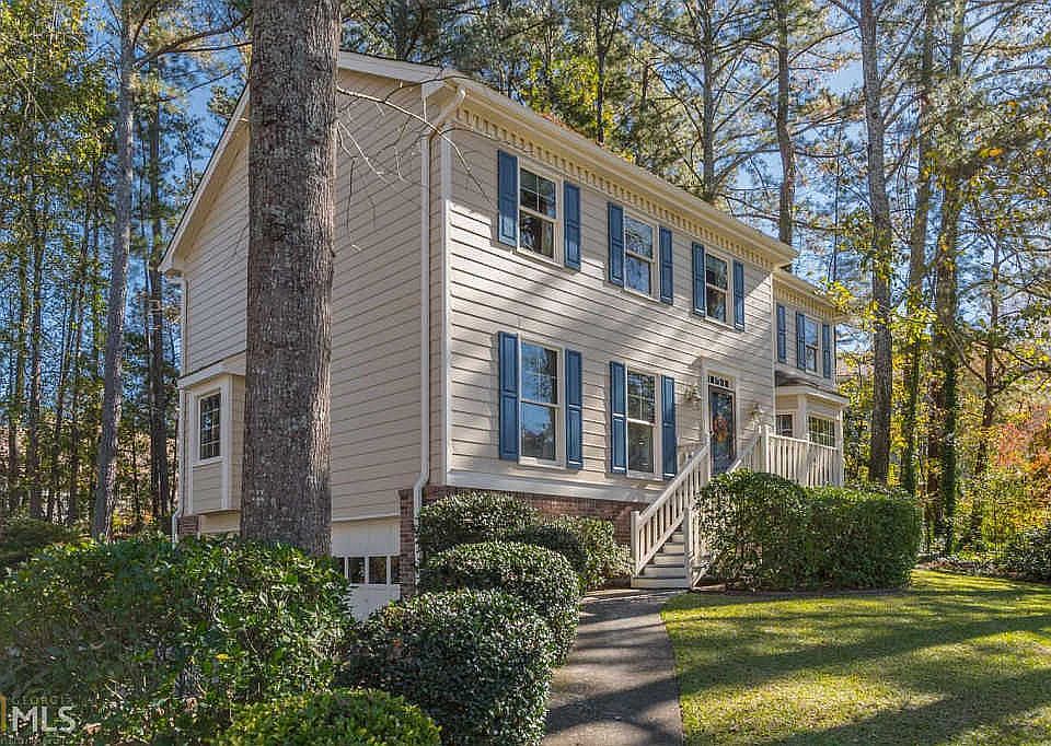 2nd image of 3174 Brooks Dr