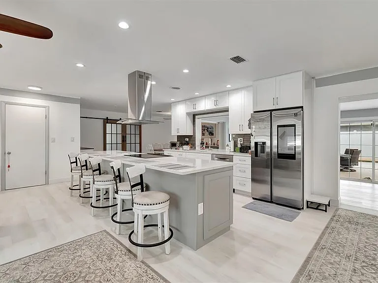 4450 NE 23rd Ave — Photo 10