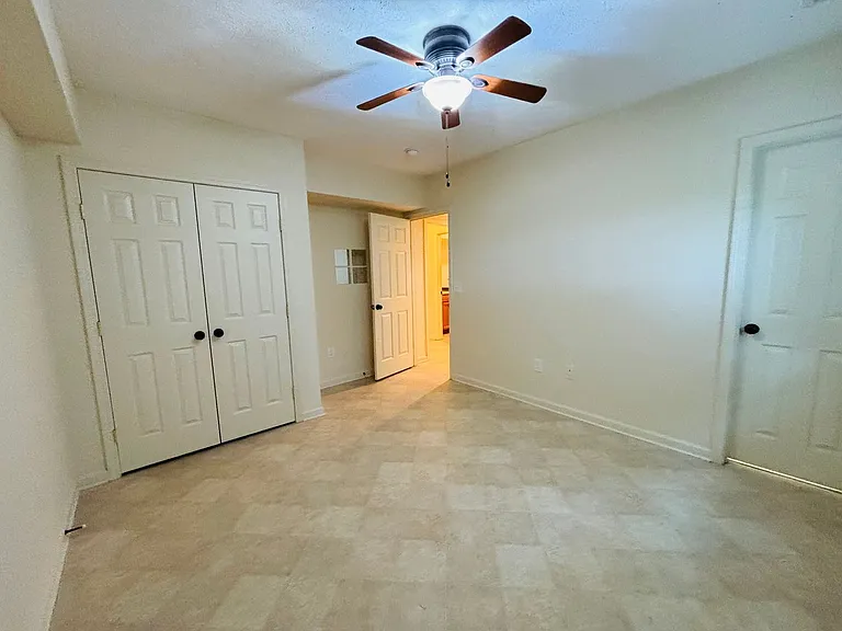 812 Glade Rd — Photo 19
