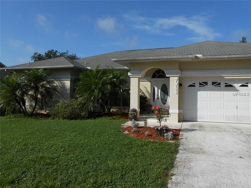 2nd image of 7968 Benjamin Dr