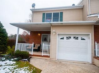 24 Goldsmith Dr, Spotswood, NJ 08884