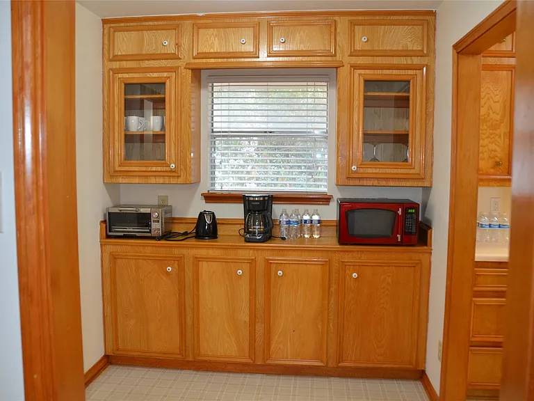 6507 Morningside Dr #UPSTAIRS — Photo 10