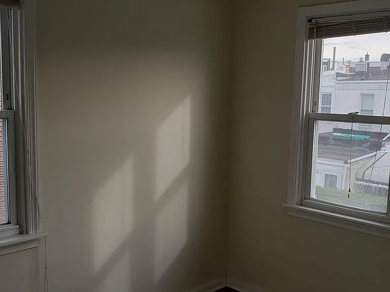 3189 Almond St — Photo 29
