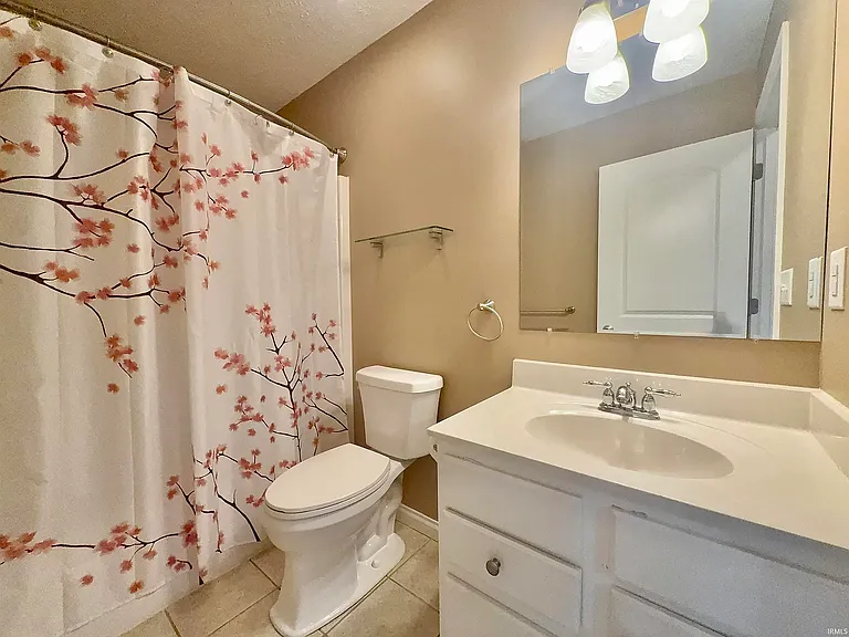 4524 Erinwood Ct — Photo 7