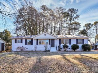 1520/1522 Woodhill Ln, Charlotte, NC 28205