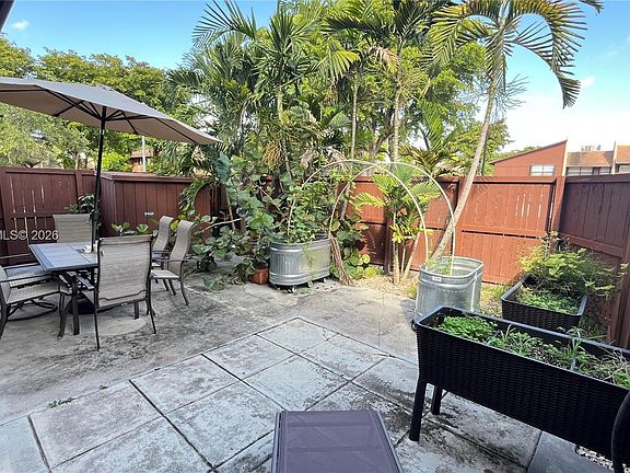 5th image of 11507 SW 64th St APT G