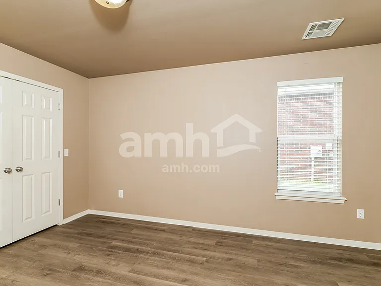 3016 N Ironwood Ave — Photo 16