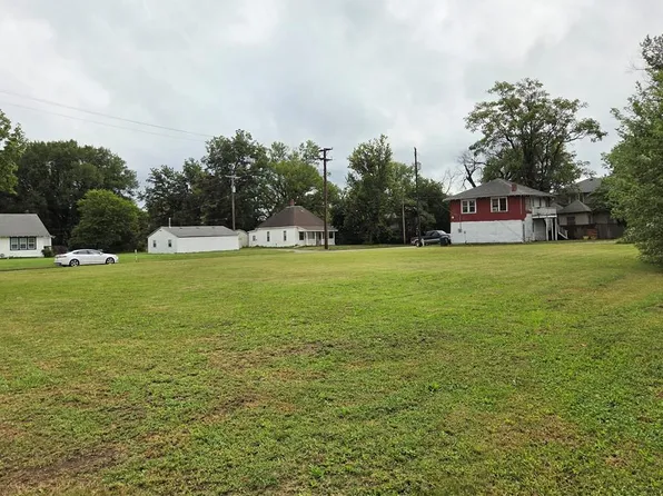 905 W Main St, Independence, KS 67301