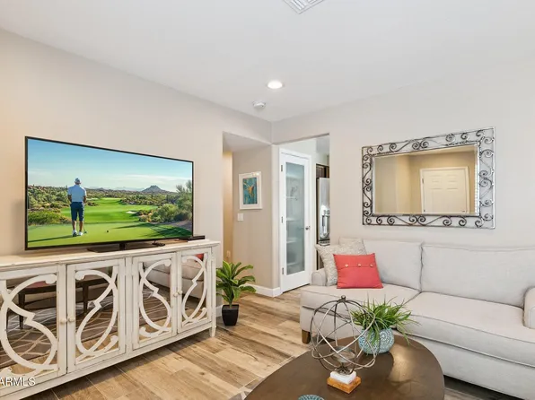 2110 E Williams Drive, Phoenix, AZ 85024