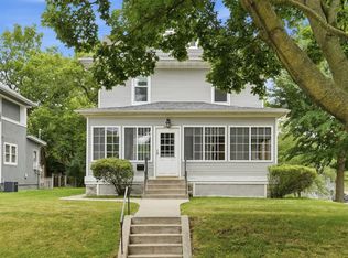 2016 Laurel Ave, Saint Paul, MN 55104