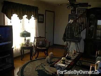 Sitting Area/Tv Room