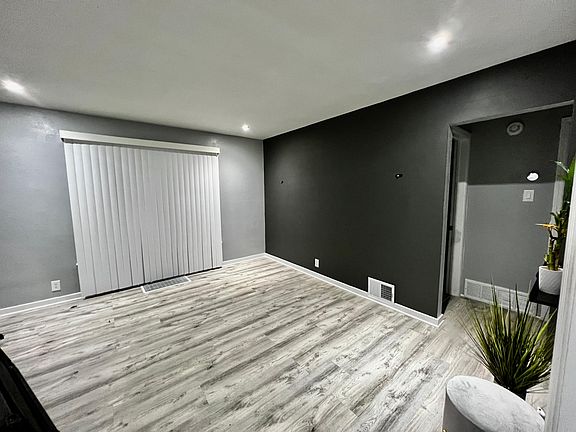 3rd image of 6523 Marshall Ave
