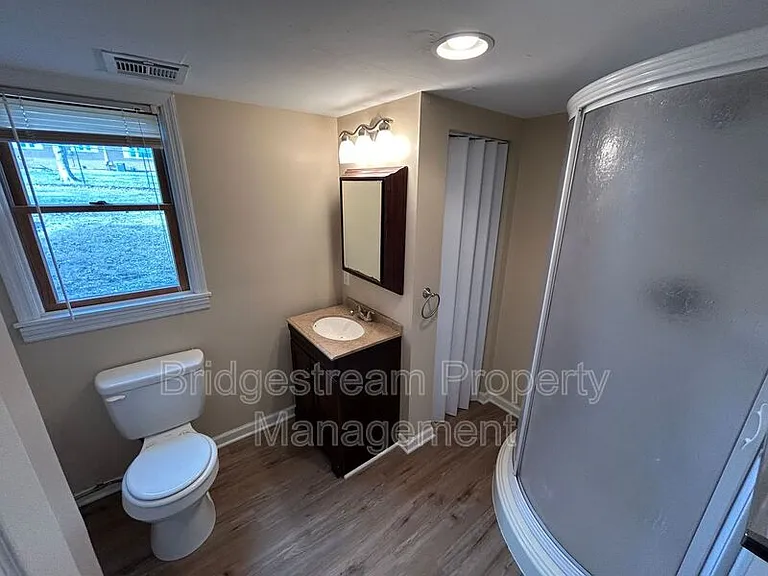 7541 Mintwood Ave — Photo 13