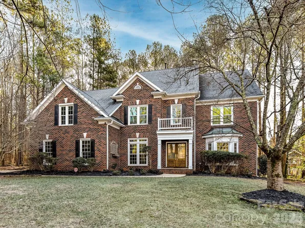 11912 Breezy Trail Ln, Charlotte, NC 28216