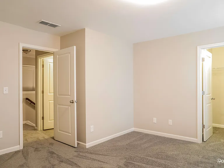 7105 Creeksong Dr — Photo 11