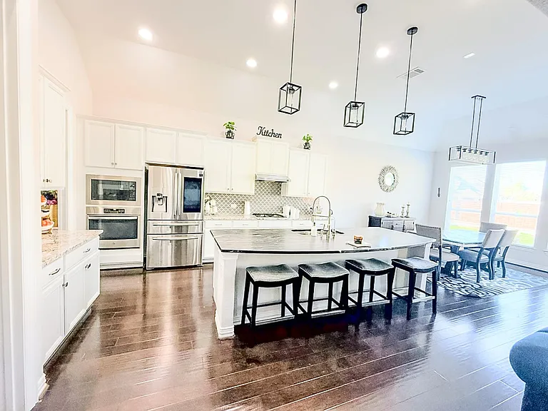 4301 Logan Ridge Dr — Photo 2