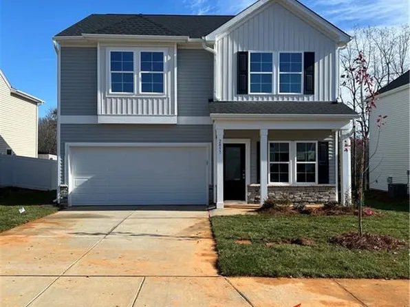2057 Honeysuckle Vine Run, Winston Salem, NC 27106