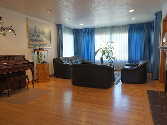 Formal Living