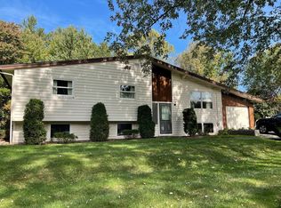 20 Winthrop St, West Boylston, MA 01583