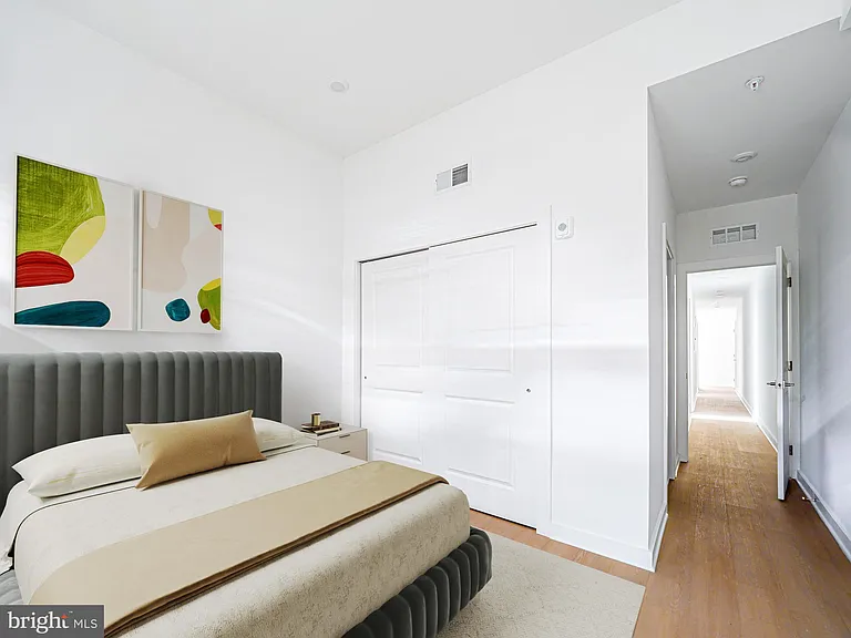 2403-2407 W Thompson St #1 — Photo 3