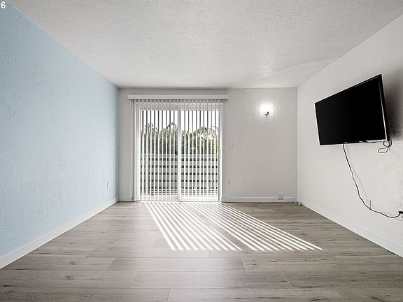 5th image of 650 Harlow Rd APT 238