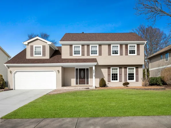 2370 Adler Ct, Lisle, IL 60532