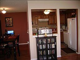 2nd image of 50 Taylor Dr #323