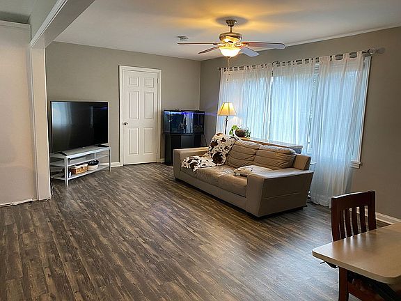 5th image of 1563 Cloverdale Dr SE
