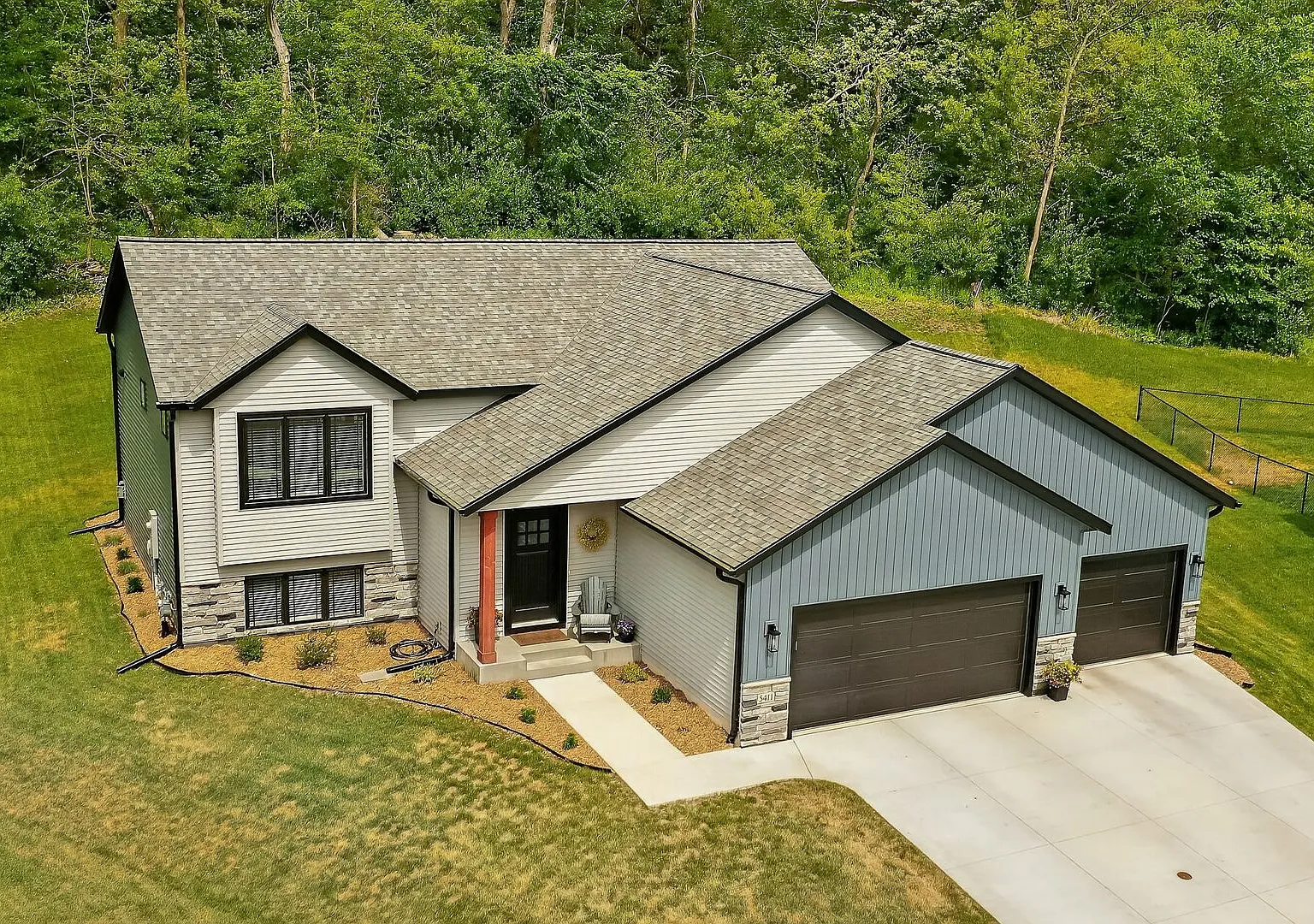 Beautiful Single Family Home for Rent — Photo 1