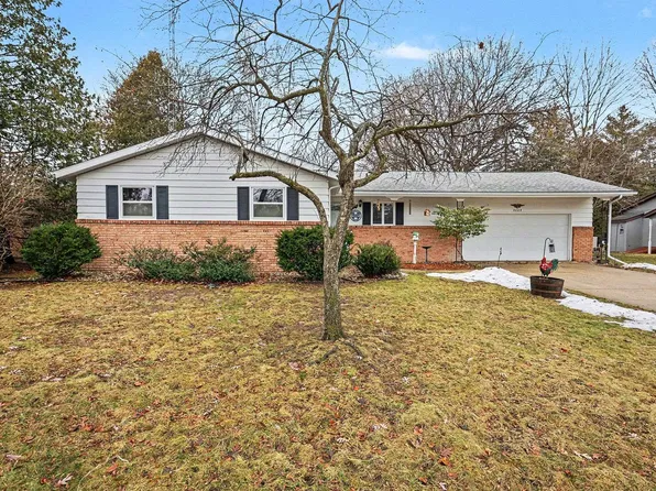 5809 Highland Dr, Midland, MI 48640