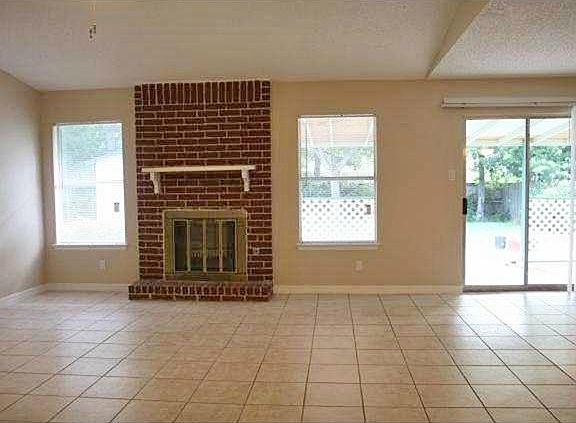 3rd image of 11214 Blackmoor Dr