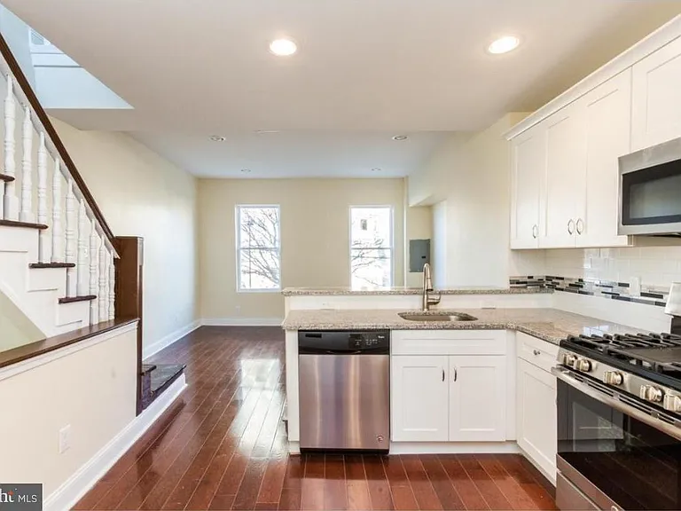 1415 N Lawrence St #2 — Photo 20